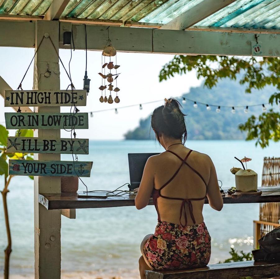 Indie Beach Bungalows Ко Чанг Екстериор снимка